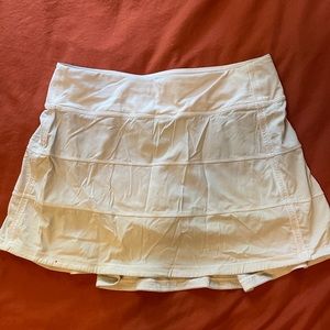 Lululemon Pace Rival Mid-Rise White Skirt